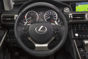 2014_Lexus_IS_350_005