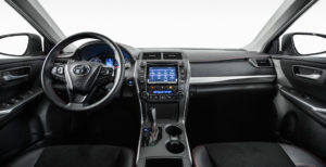 2015_Toyota_Camry_070-1024x526